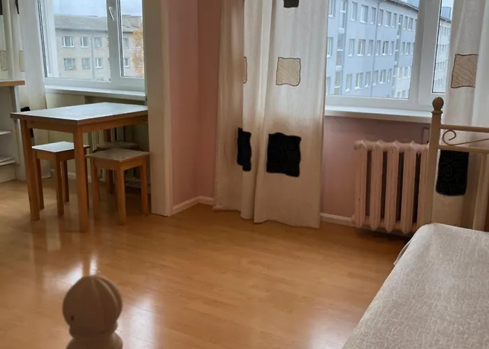 2 комнатная в городе דירה